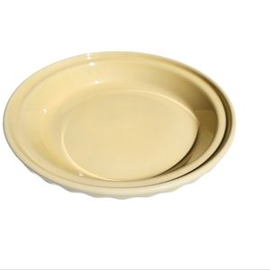 New Fiesta Fiestaware  Deep Dish Pie Baker Pan Pale Yellow